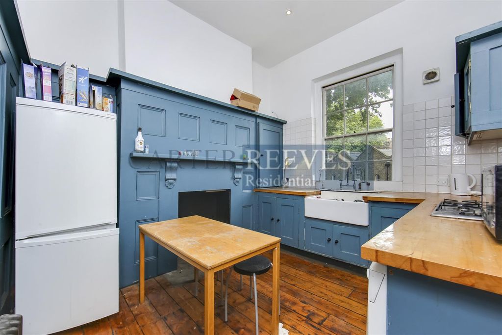 Property photo 1 of 8 Spacephoto-2.Jpg