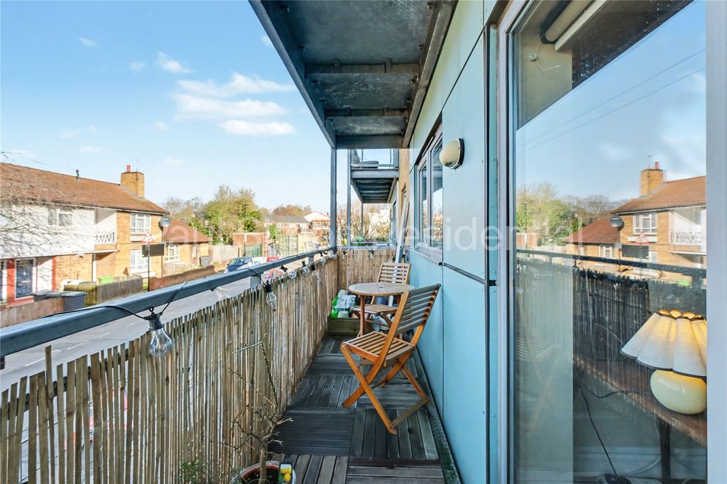 Property photo 3 of 13 Picture No. 12