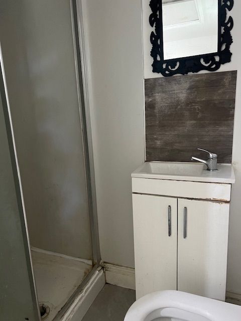 Property photo 3 of 3