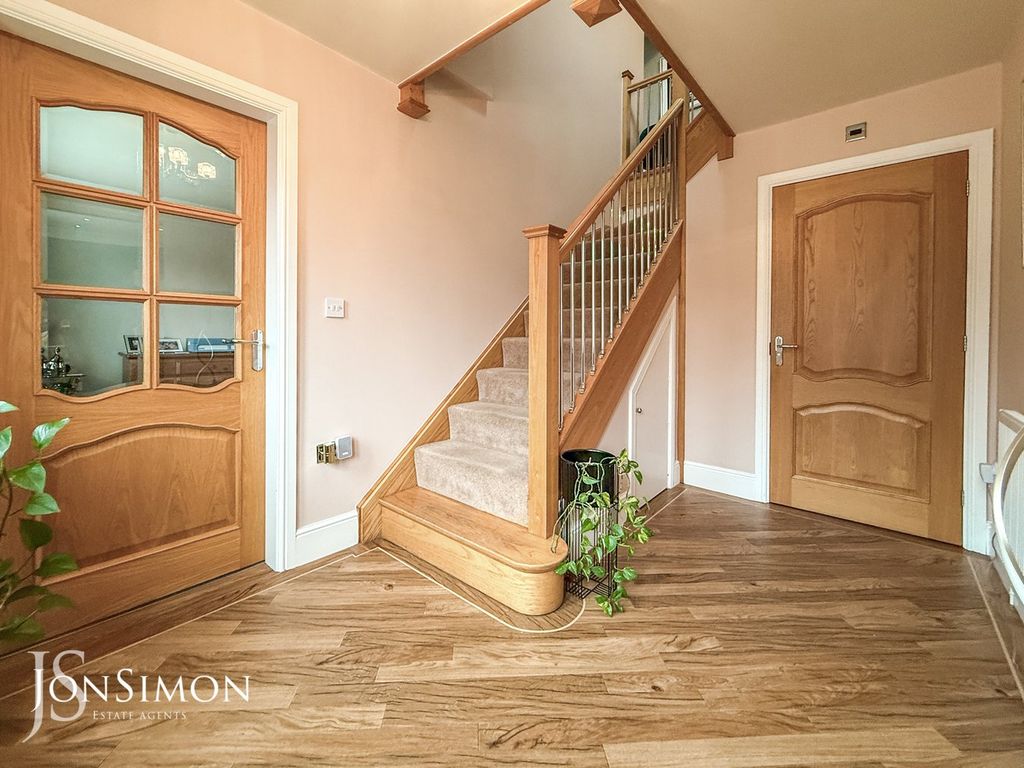 Property photo 2 of 53