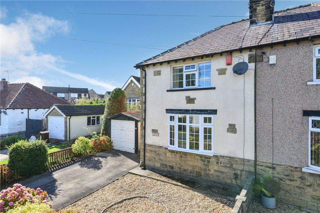 Property photo 2 of 20 Frotnage