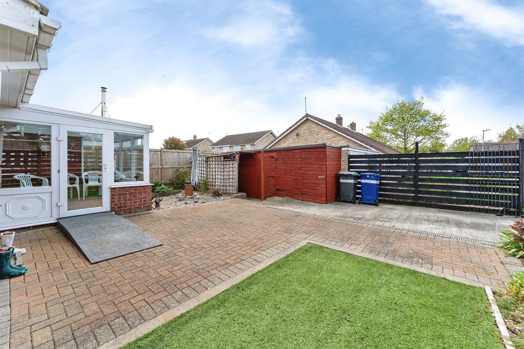 Property photo 2 of 16