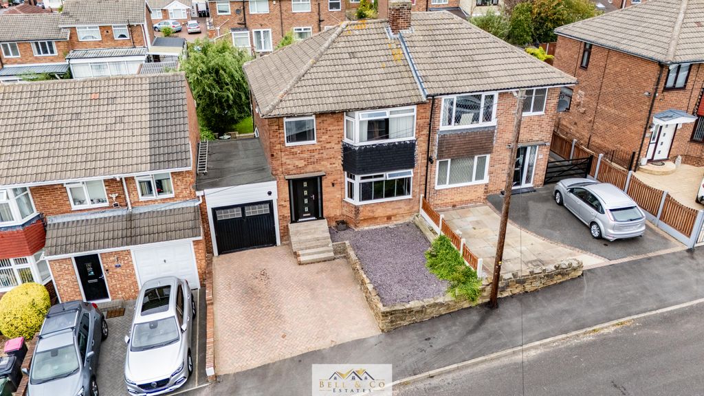 Property photo 1 of 29 Aerial 6