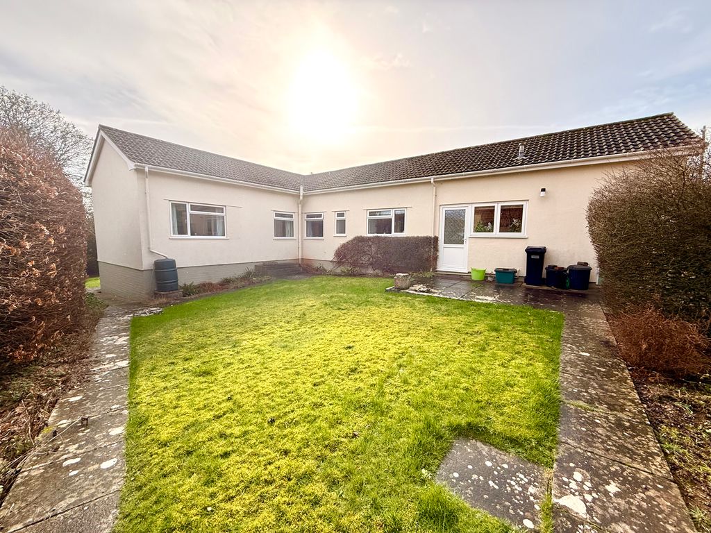 Property photo 3 of 16 Garden