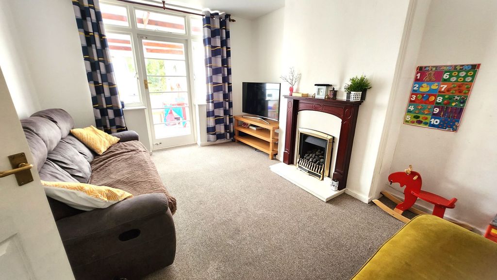 Property photo 3 of 17