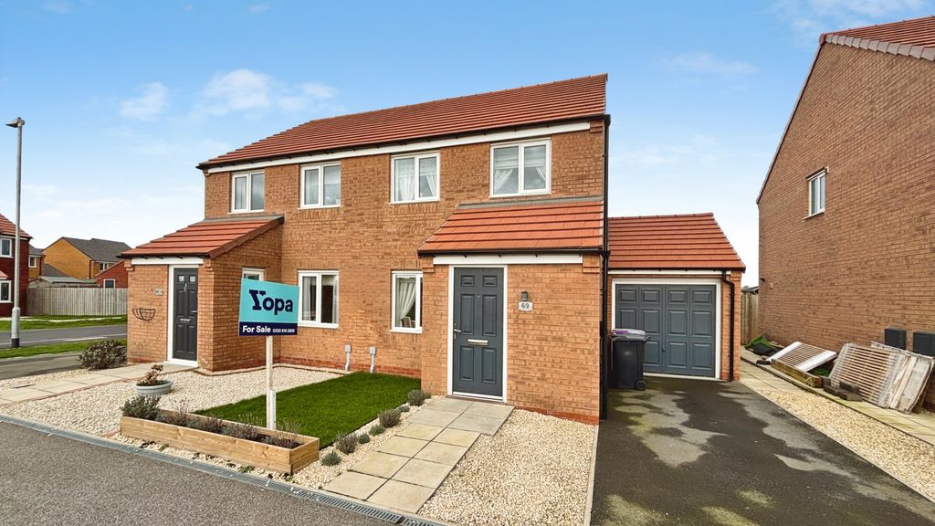 Property photo 1 of 13 Front