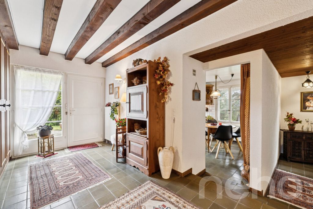 Property photo 2 of 12