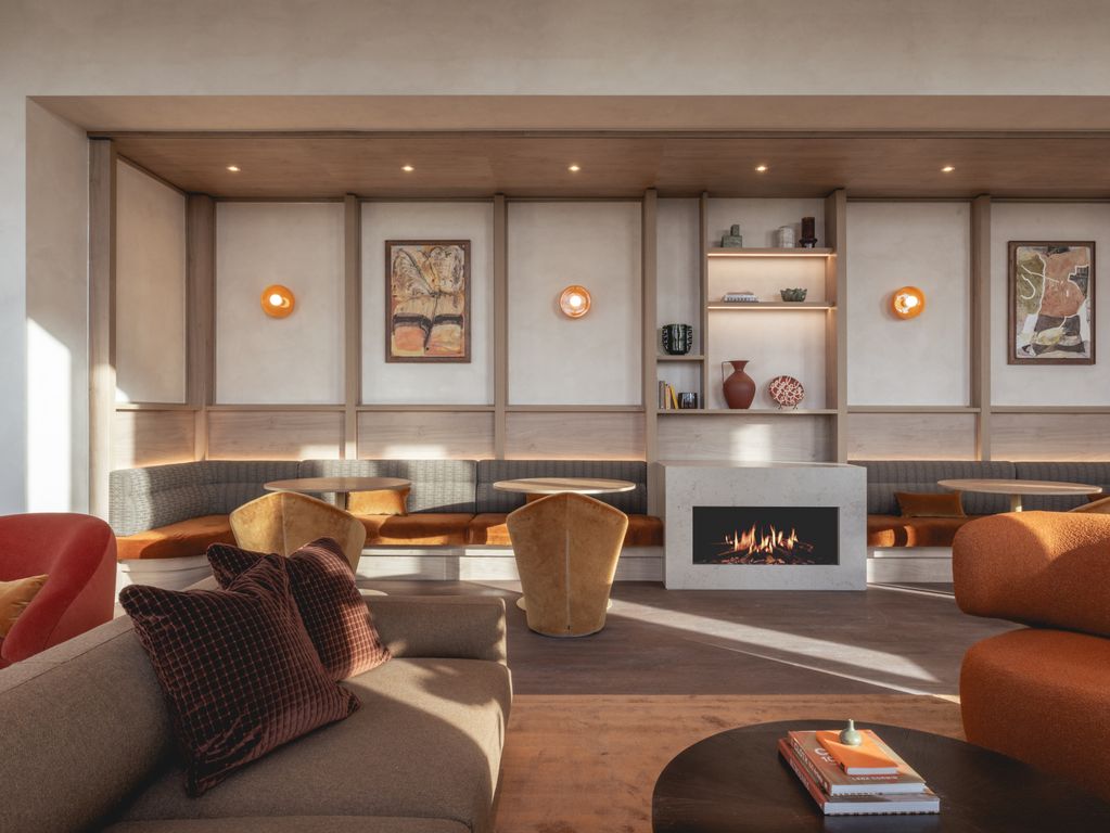 Property photo 2 of 9