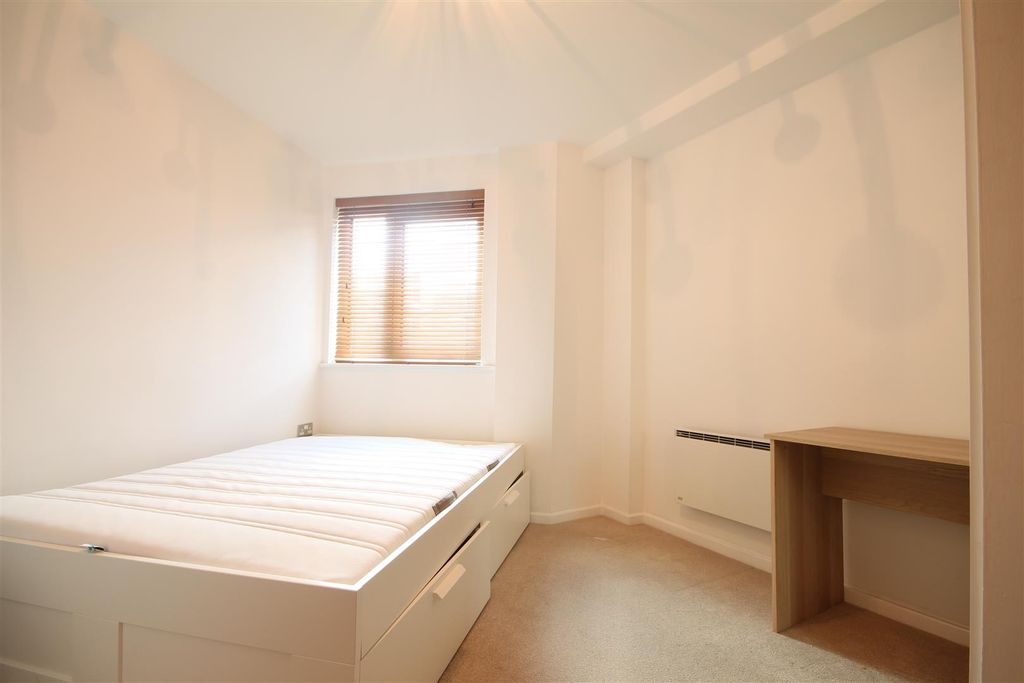 Property photo 3 of 7 35592.Jpg