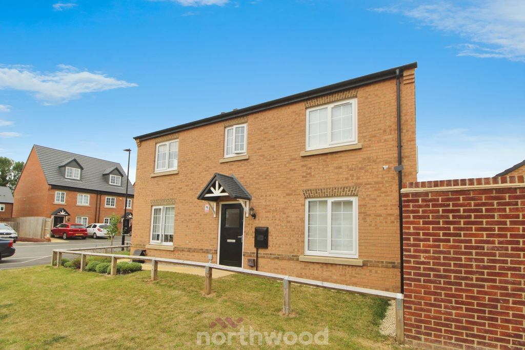 Property photo 1 of 32