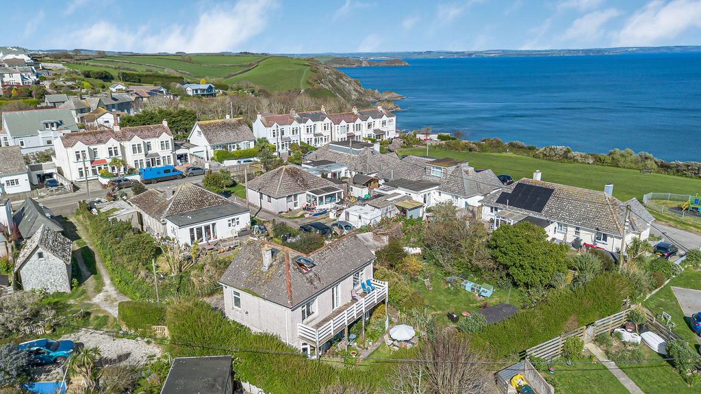 Property photo 1 of 36