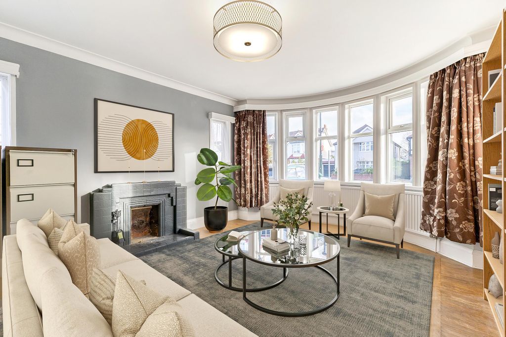 Property photo 3 of 11 Image