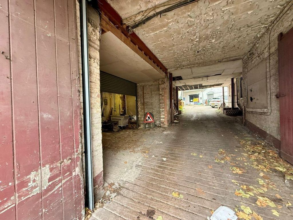 Property photo 2 of 33 2.Jpg