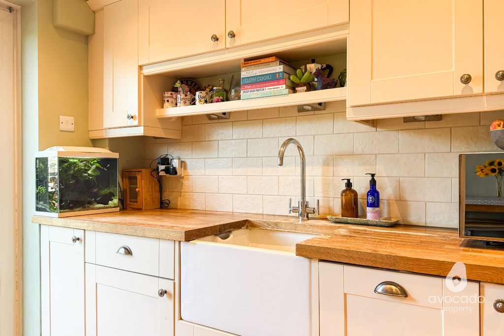 Property photo 2 of 26 5315503