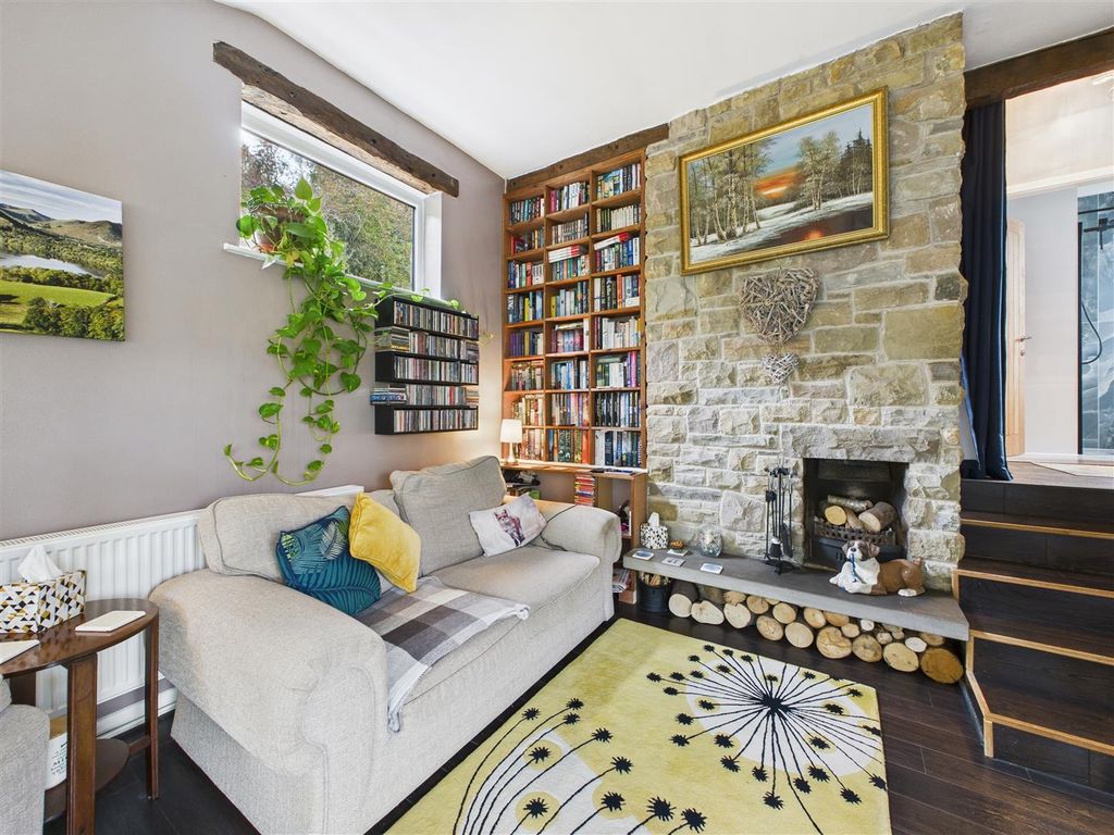 Property photo 3 of 24 Cam05476G0-Pr0074-Still012.Jpg