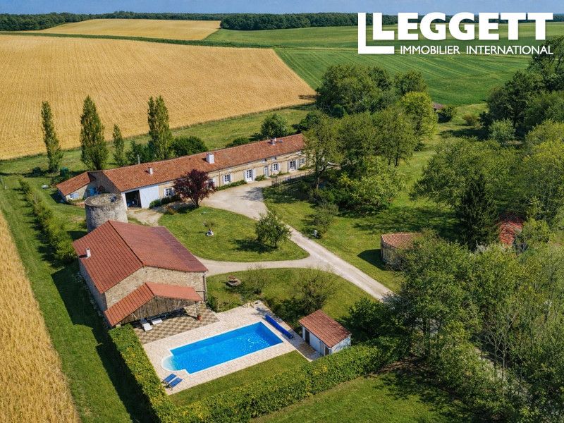 Property photo 2 of 10