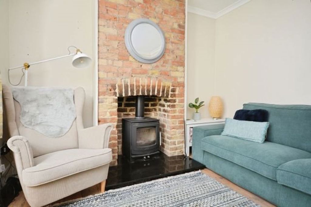 Property photo 3 of 16