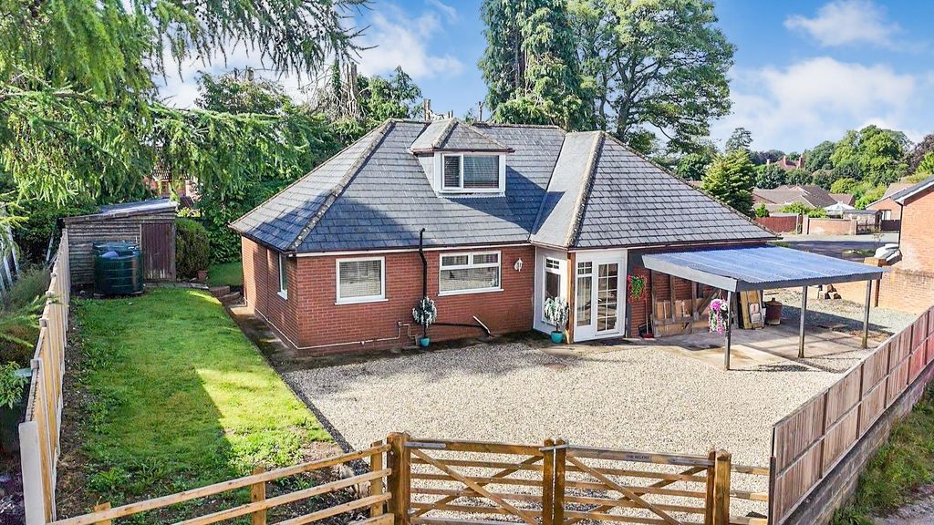 Property photo 1 of 19 Accommodation Comprises