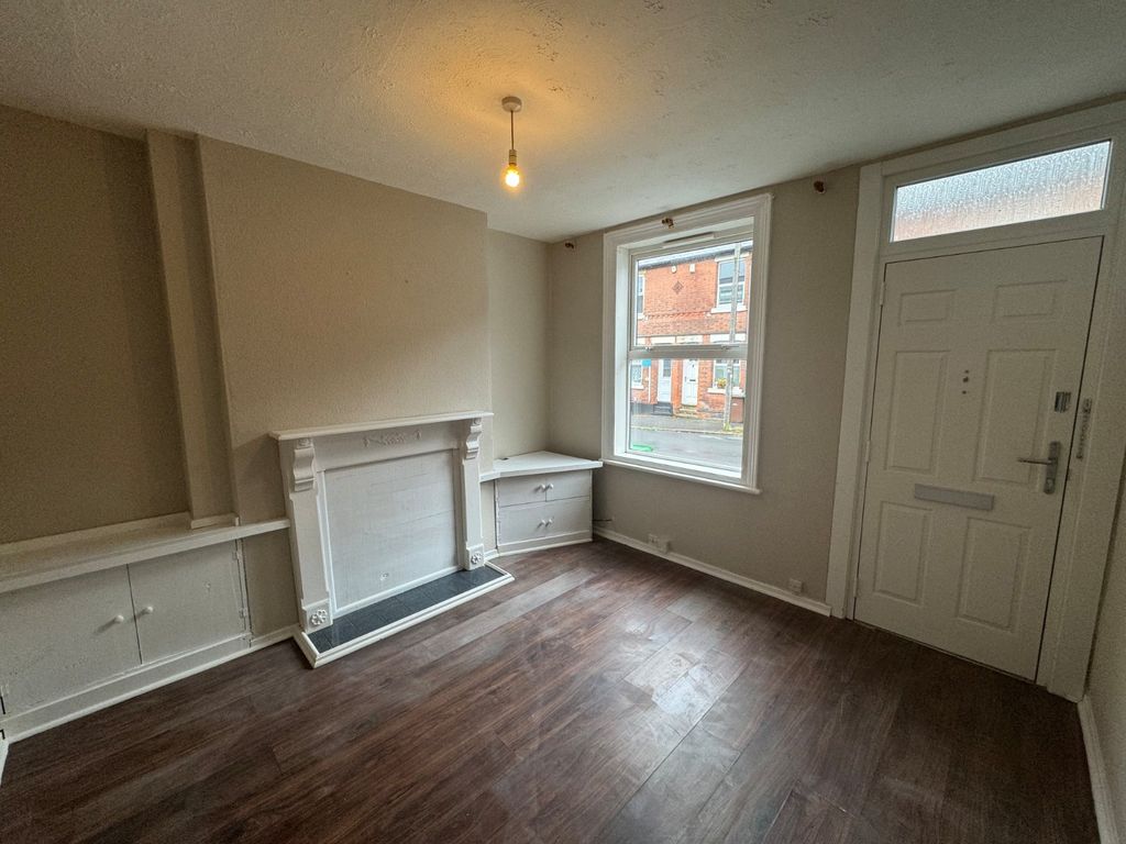 Property photo 2 of 10 Picture No. 15