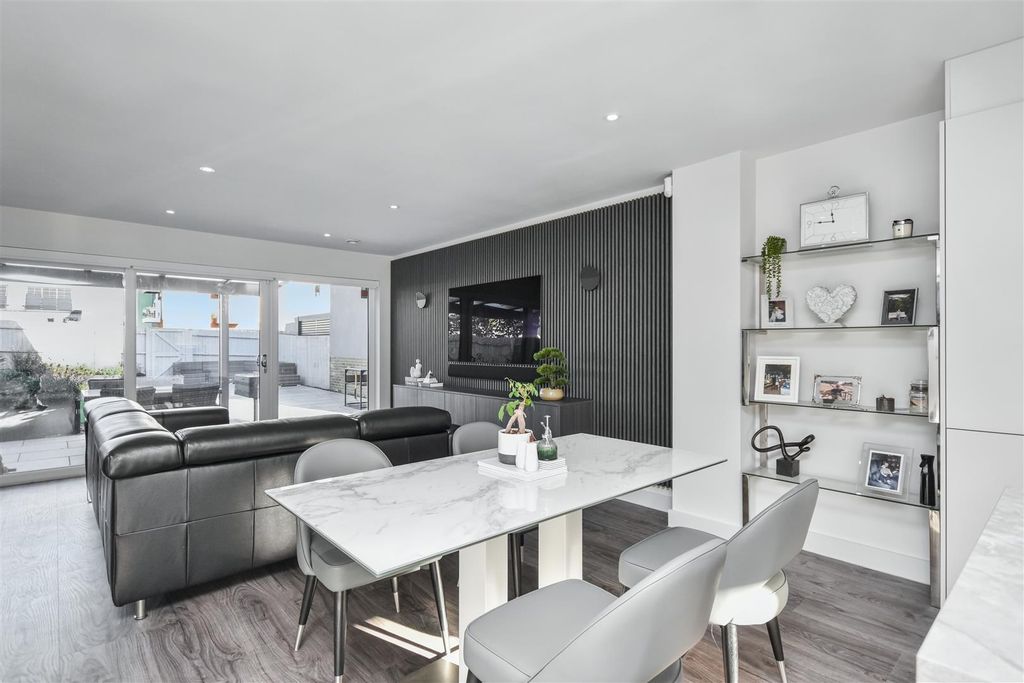 Property photo 1 of 31 Dsc_0192.Jpg