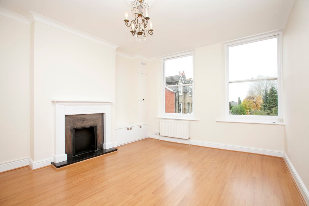 Property photo 2 of 5 Reception