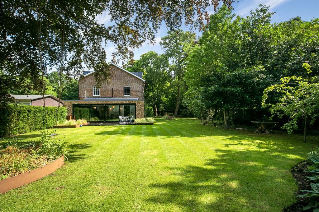 Property photo 2 of 26 Picture No. 46