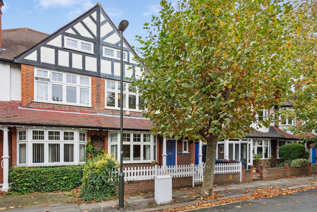 Property photo 2 of 12