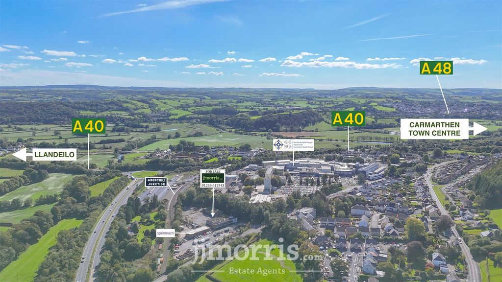 Property photo 1 of 42 593F1715-Be18-4C0B-Bbeb-2E8Bc9621985.Jpeg