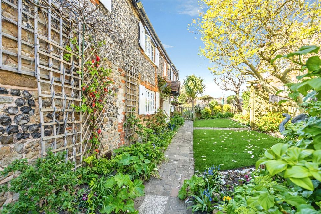 Property photo 1 of 27 Picture No. 49