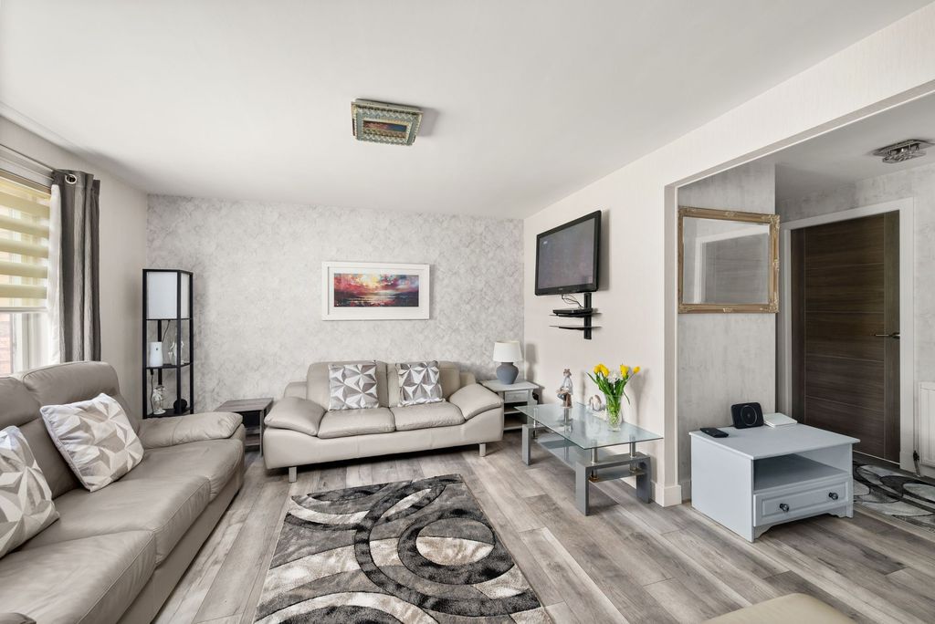 Additional image 4 of 2 bed flat for sale40 Greenbourne Gardens, Monifieth DD5