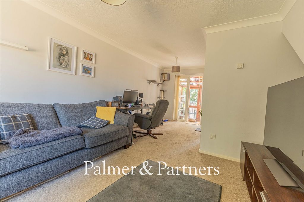Property photo 2 of 17 Picture No. 08