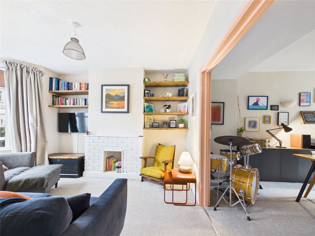 Property photo 2 of 15 Picture No. 52