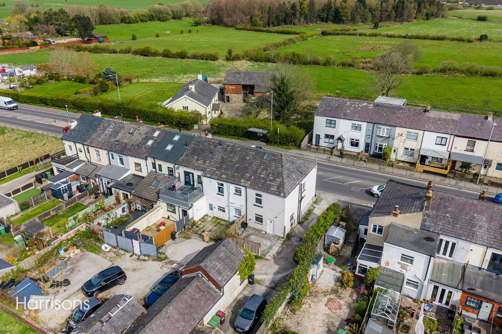 Property photo 2 of 32 5007742