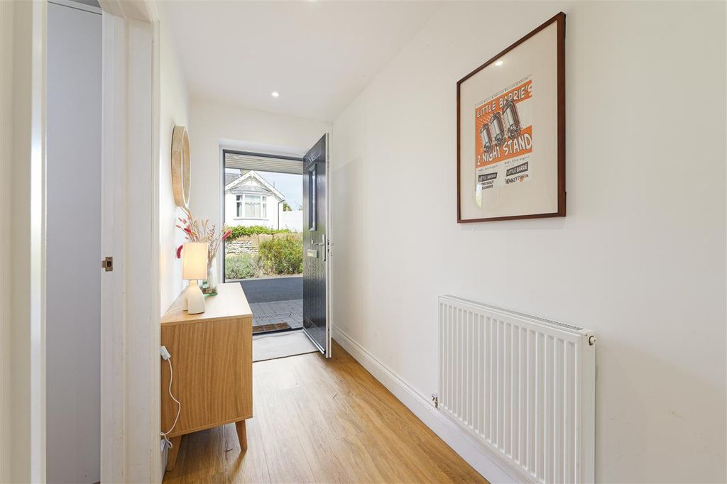 Property photo 3 of 30