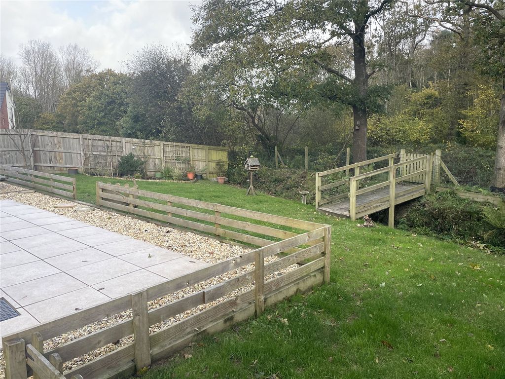 Property photo 2 of 15 Picture No. 24