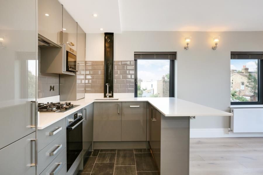 Property photo 2 of 9