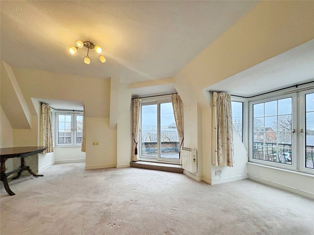 Property photo 3 of 15 Picture No. 19