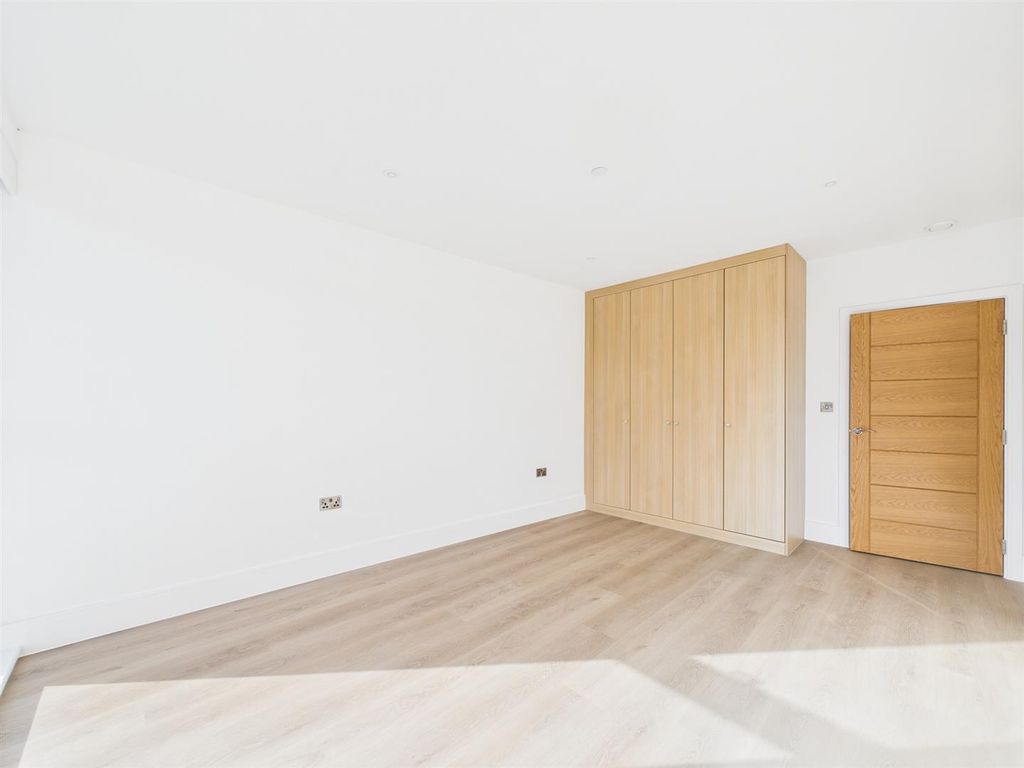 Additional image 9 of 1 bed flat for saleOld Coleham Court, Shrewsbury SY3