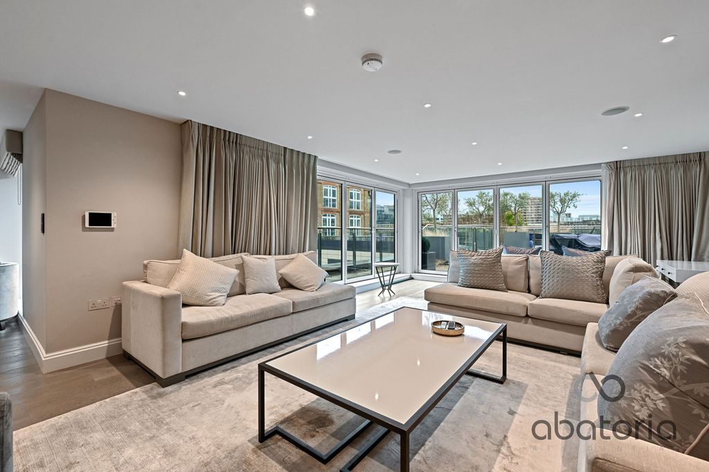 Property photo 3 of 21