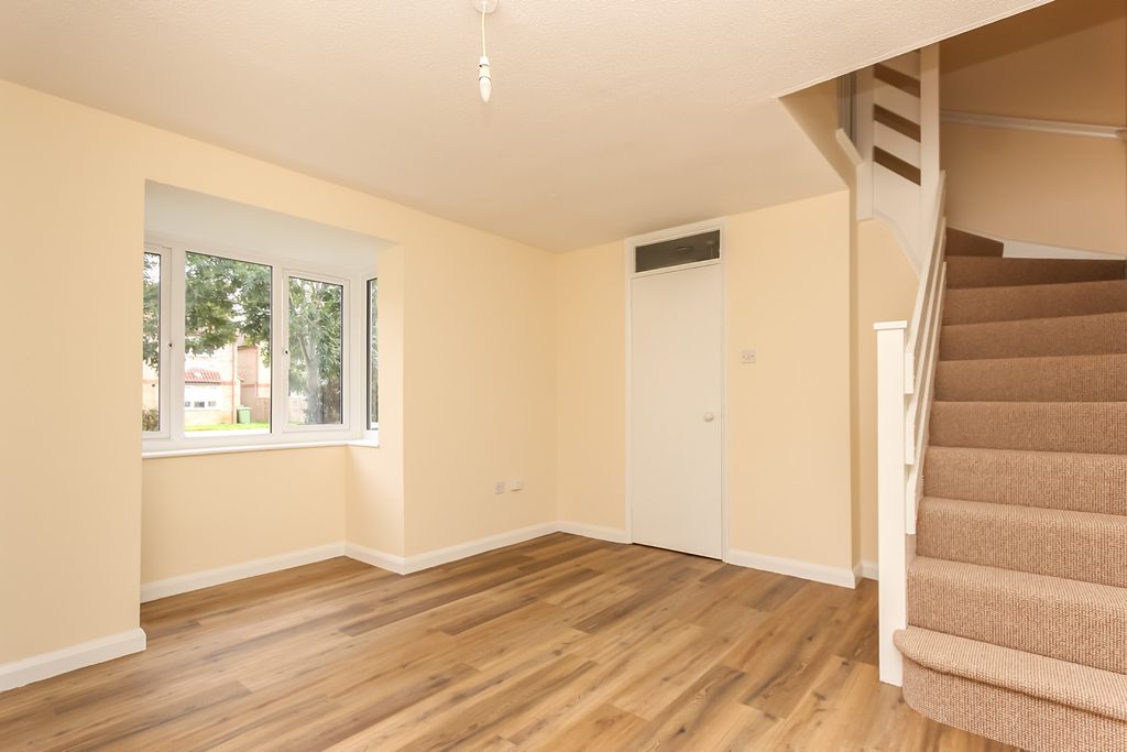 Property photo 2 of 7 Lounge