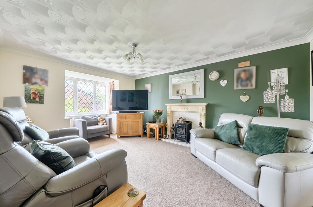 Property photo 2 of 17 1478564-18-6A2Fc81713c73.Jpg