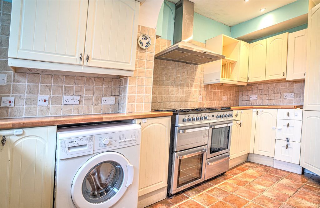 Property photo 2 of 10 Picture No. 02