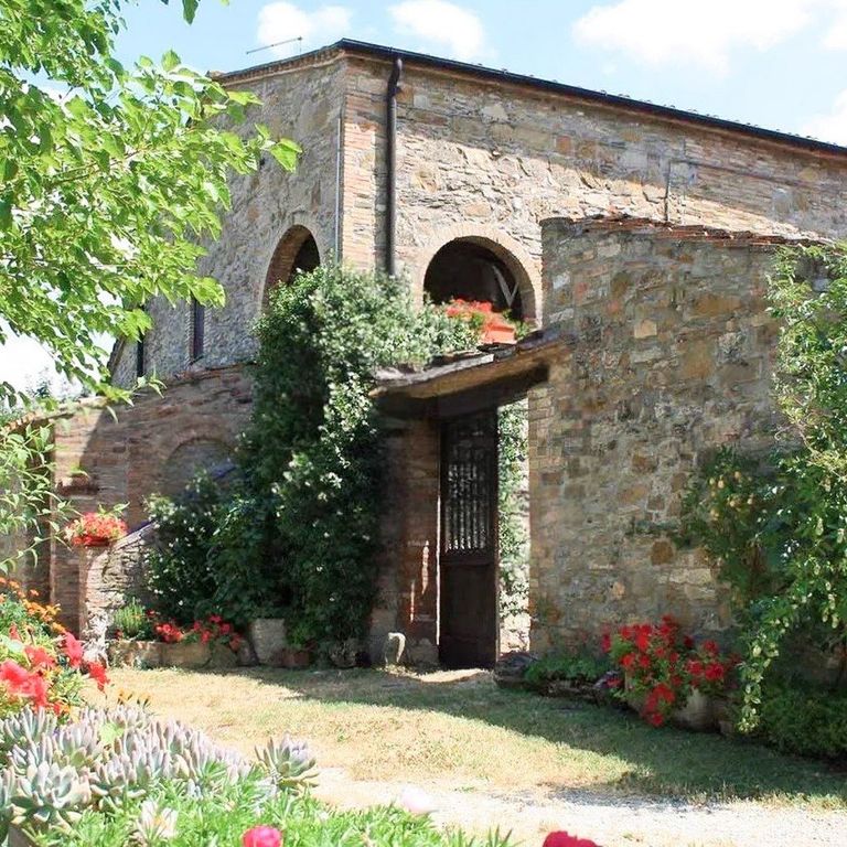 Property photo 1 of 10 Rustic Country House In Radicondoli, Tuscany