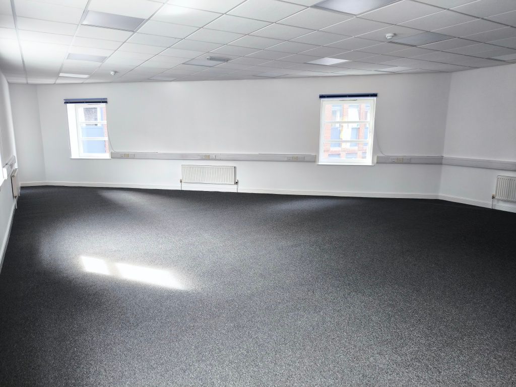 Property photo 3 of 6