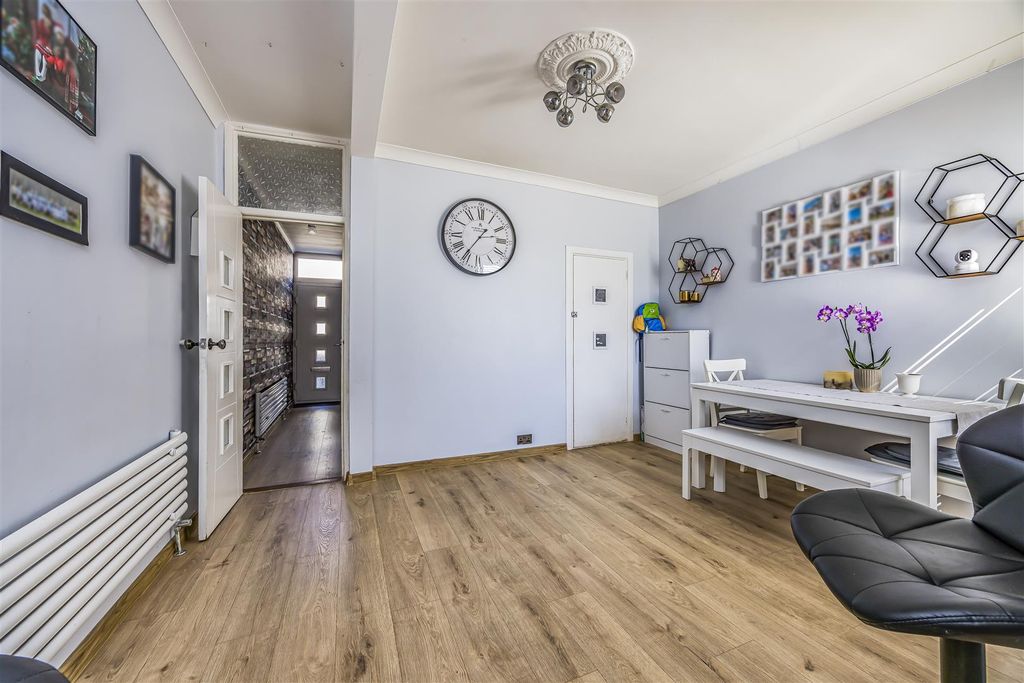 Additional image 6 of 2 bed property for saleTokio Road, Portsmouth PO3