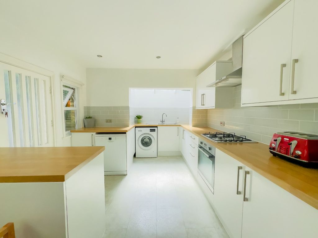 Property photo 3 of 32 5121406