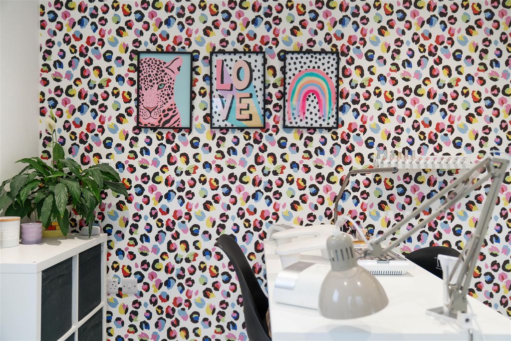 Property photo 2 of 38 Studio-4.Jpg