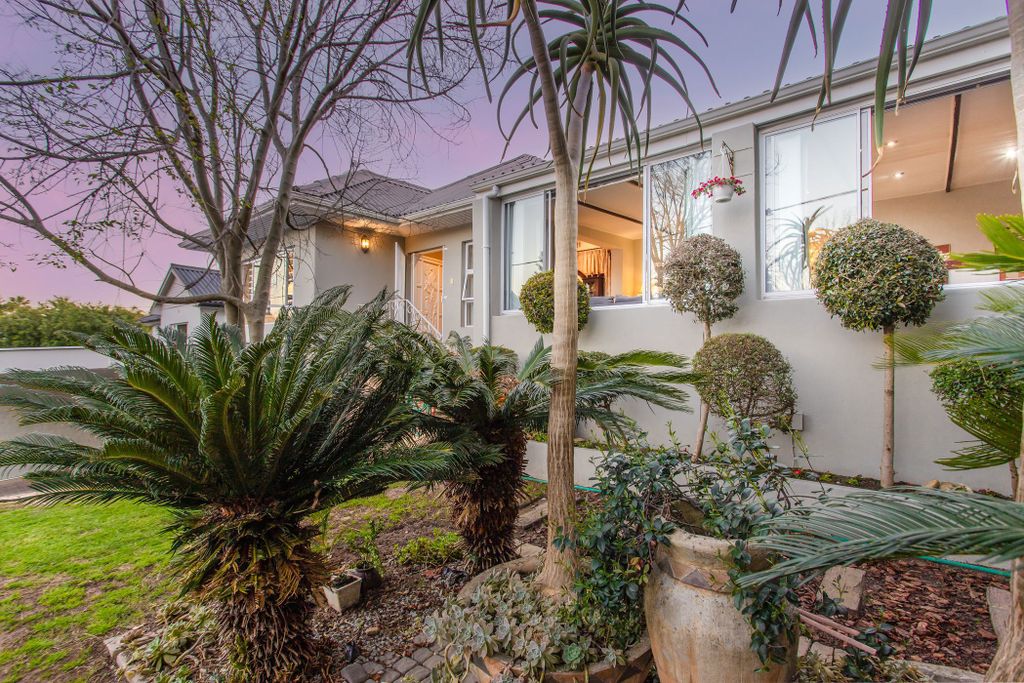 Property photo 2 of 45 Tk1715976