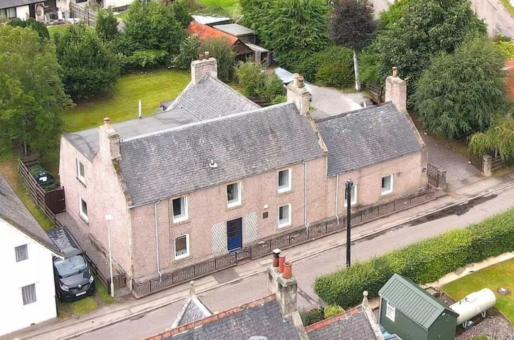 Property photo 1 of 25