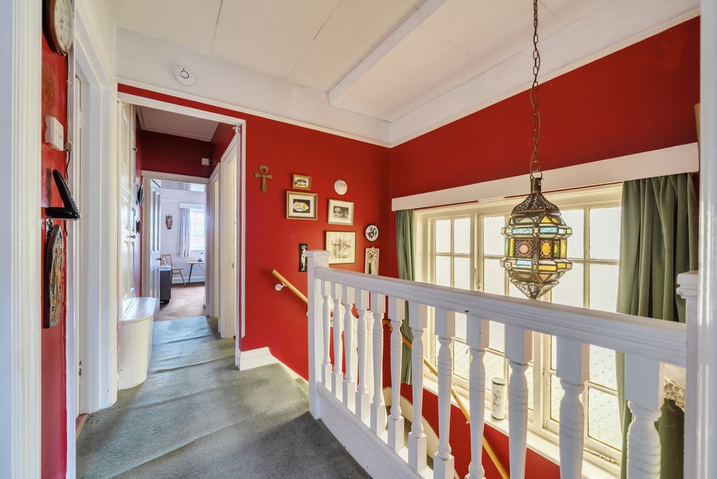 Property photo 3 of 27 1368968-3-68Efa0A...